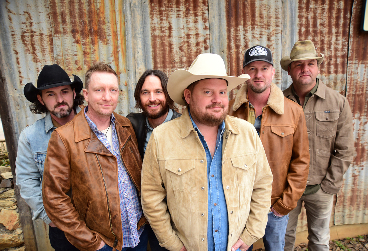 Randy Rogers Band Charts Top 10 Album Release with 'Hellbent