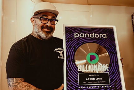 Aaron Lewis Scores Pandora's Billionaires Award