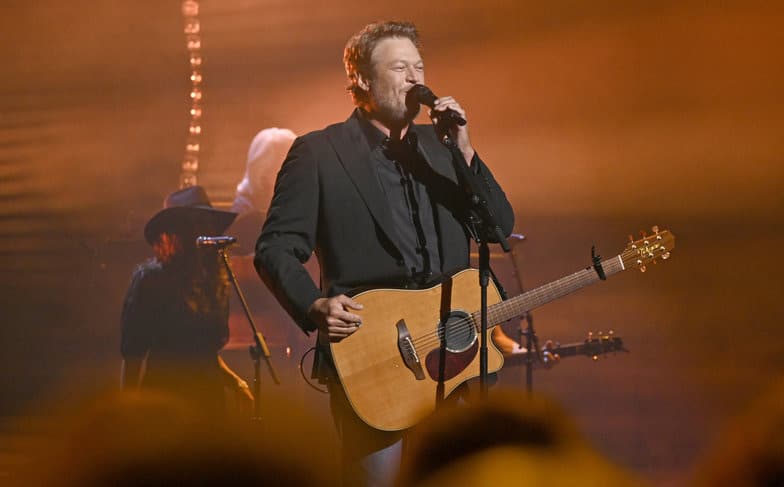 Nashville country singers' picks on who's winning in the NFL week 1