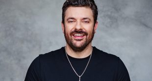 Chris Young Signs With Black River Records