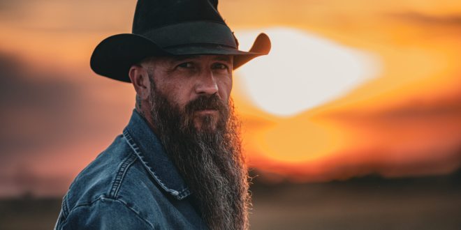 Cody Jinks Announces 2025 Hippies And Cowboys Tour