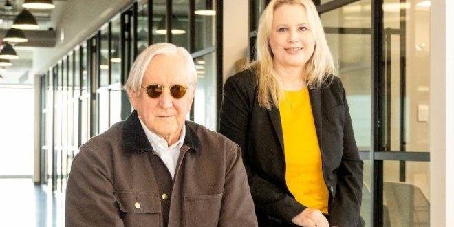 Cindy Mabe And T Bone Burnett Revive Iconic Lost Highway Records