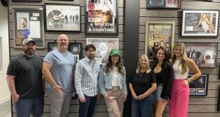 Liz Rose Music Signs Jenna Johnson To Exclusive Deal