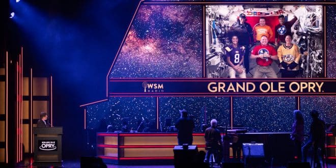 Grand Ole Opry Has Guest Announcer From Outside Planet Earth