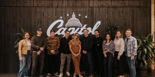 Jamie MacDonald Signs With Capitol Christian Music Group