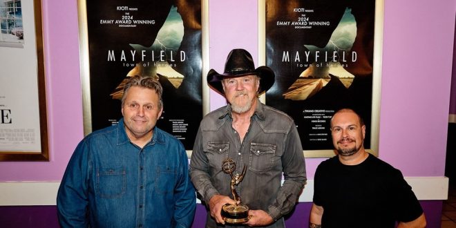 Trace Adkins Celebrates Emmy Award Win